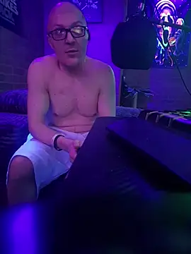 chronic_vibez Show in webcam