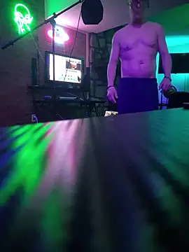chronic_vibez Show in webcam