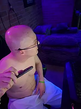 chronic_vibez's Webcam Show