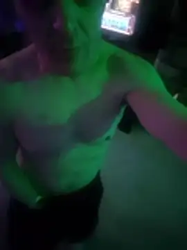 chronic_vibez's Webcam Show