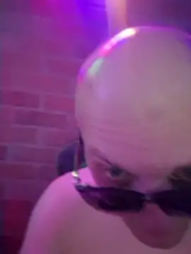 chronic_vibez Show in webcam