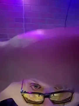 chronic_vibez Show in webcam