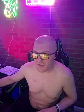 chronic_vibez Show in webcam