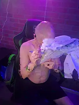 chronic_vibez's Webcam Show