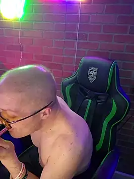 عرض كام chronic_vibez