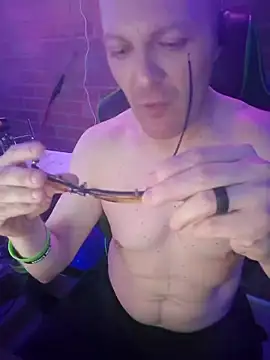 chronic_vibez: διαδικτυακό σόου στην κάμερα
