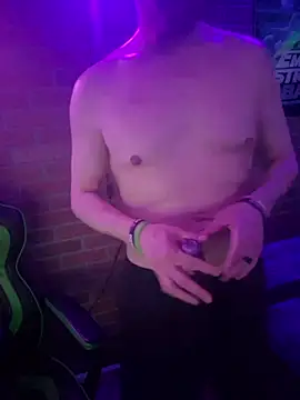 chronic_vibez's Webcam Show