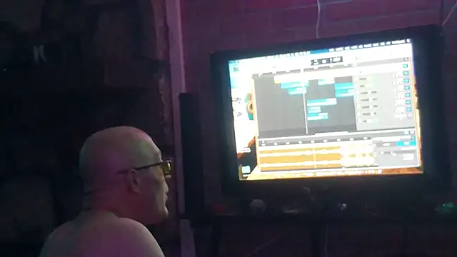 عرض كام chronic_vibez