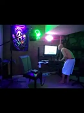 Pokazy przed kamerką – chronic_vibez
