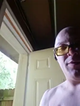 chronic_vibez Show in webcam