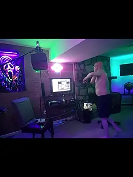 Pokazy przed kamerką – chronic_vibez