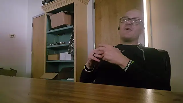 chronic_vibez's Webcam Show