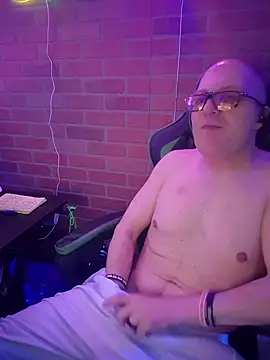 Pokazy przed kamerką – chronic_vibez