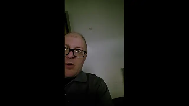 chronic_vibez Show in webcam