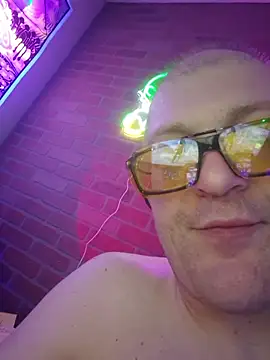 chronic_vibez Show in webcam
