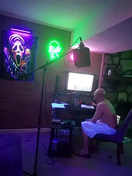 chronic_vibez Show in webcam