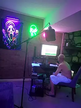 chronic_vibez: διαδικτυακό σόου στην κάμερα