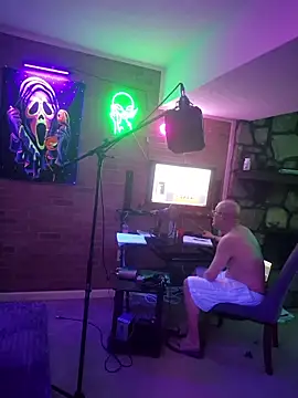 הופעת וובקאם של chronic_vibez