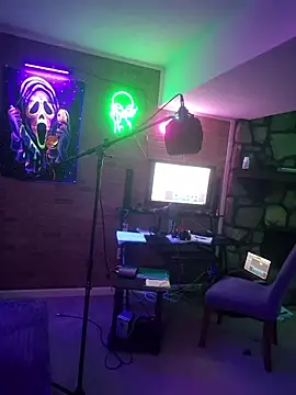 chronic_vibez Adlı Modelin Web Kamerası Şovu