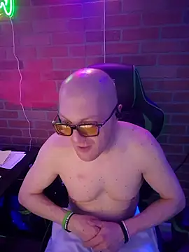 הופעת וובקאם של chronic_vibez