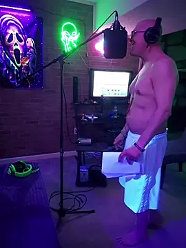 chronic_vibez's Webcam Show