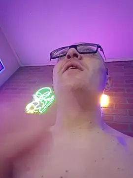 chronic_vibez's Webcam Show