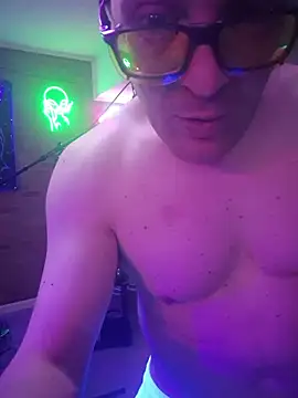chronic_vibez: διαδικτυακό σόου στην κάμερα