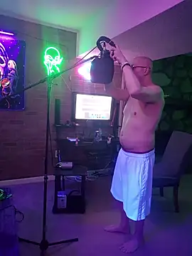 chronic_vibez's Webcam Show