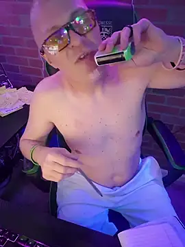 عرض كام chronic_vibez