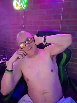 chronic_vibez's Webcam Show