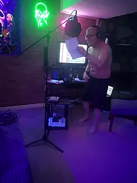 chronic_vibez Show in webcam