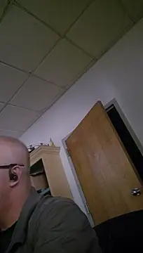 chronic_vibez Show in webcam