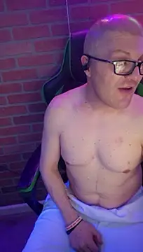chronic_vibez Show in webcam