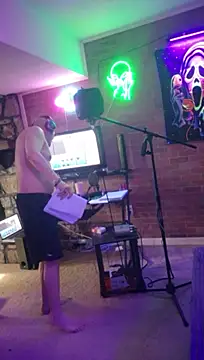 chronic_vibez's Webcam Show