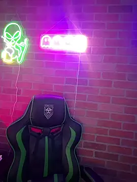 عرض كام chronic_vibez