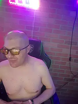 הופעת וובקאם של chronic_vibez
