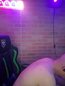 chronic_vibez Show in webcam