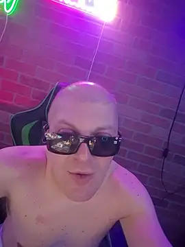 chronic_vibez's Webcam Show