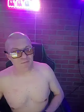 chronic_vibez Adlı Modelin Web Kamerası Şovu
