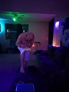 chronic_vibez – webcam-show