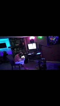 Pokazy przed kamerką – chronic_vibez