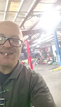 chronic_vibez's Live XXX Chat