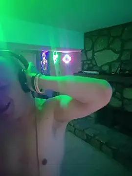 chronic_vibez Adlı Modelin Web Kamerası Şovu