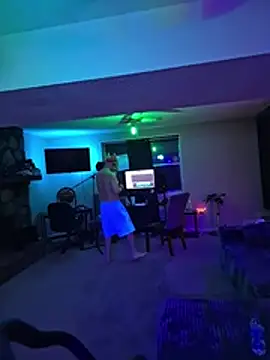 הופעת וובקאם של chronic_vibez