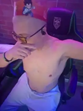 chronic_vibezn Webbikameraesitys