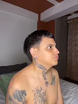 TommyHolland webcam show