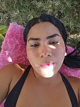 Show de Laura_Maverick na webcam
