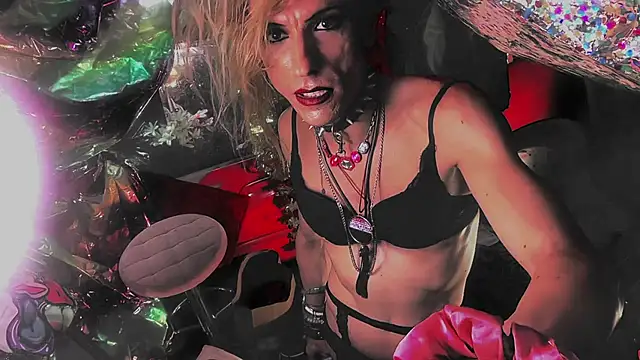 โชว์เว็บแคมของ TgirlBrat