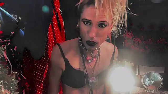 TgirlBrat's Webcam Show