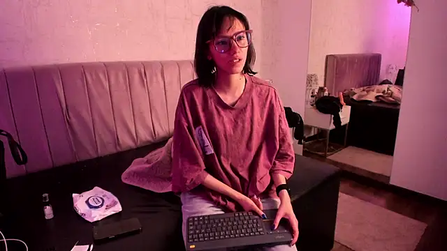 Alis_Roze Live Chatraum